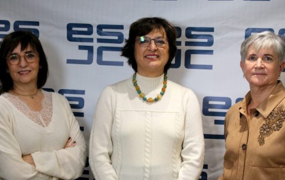 À l’ESJC, Dar Zhor interroge ce que notre système de santé laisse hors champ