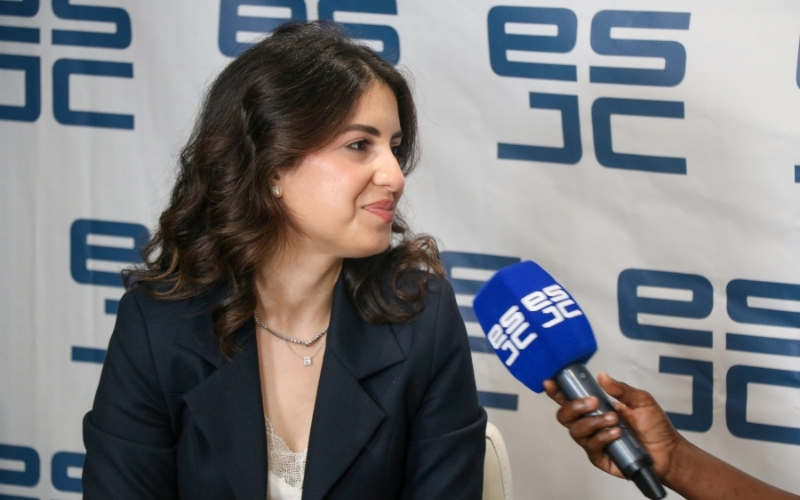 « Il faut savoir tout faire » : Ilham El Kidadi partage son expérience avec les étudiants de l’ESJC